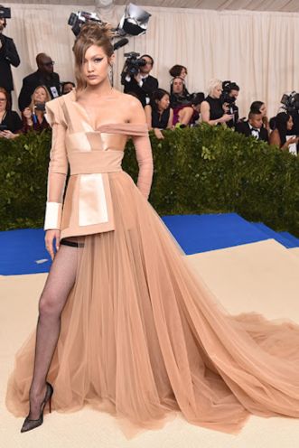 Gigi Hadid Met Gala 2017