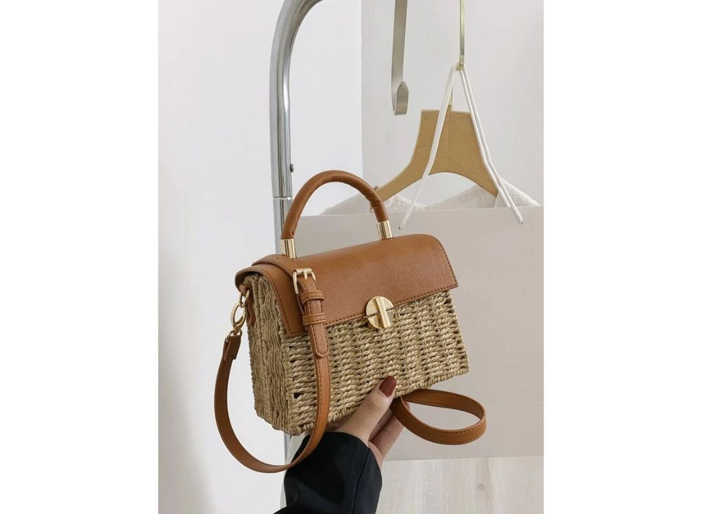 Straw Woven Women Beach Vacation Shoulder Bag